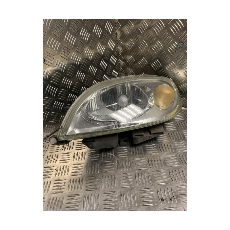 Optique avant principal gauche (feux)(phare) CITROEN SAXO PHASE 1 d’occasion