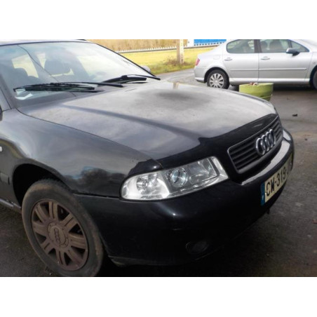 Anti brouillard gauche (feux) AUDI A4 1 AVANT PHASE 2 BREAK d’occasion