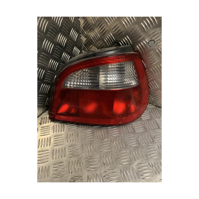 Feu arriere principal droit (feux) RENAULT MEGANE 1 PHASE 2 d’occasion
