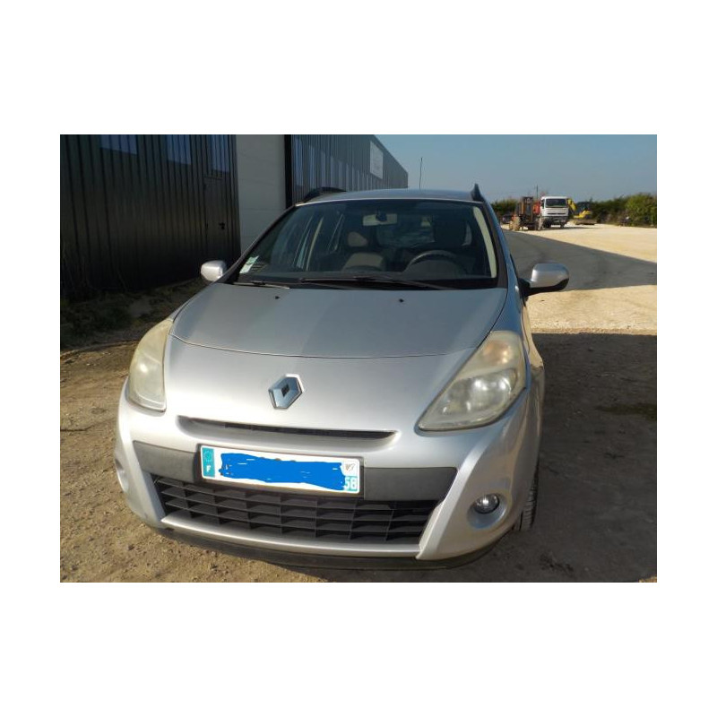 Platine feu arriere gauche RENAULT CLIO 3 PHASE 1 BREAK d’occasion