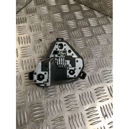 Platine feu arriere droit RENAULT CLIO 3 PHASE 1 BREAK d’occasion