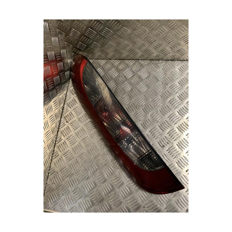 Feu arriere principal gauche (feux) OPEL CORSA C PHASE 1 d’occasion