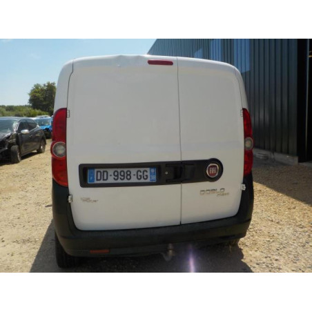 Moteur essuie glace avant FIAT DOBLO 2 PHASE 1 d’occasion