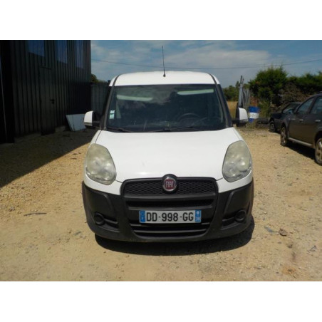 Moteur essuie glace avant FIAT DOBLO 2 PHASE 1 d’occasion