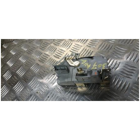 Serrure avant gauche PEUGEOT 307 PHASE 1 d’occasion