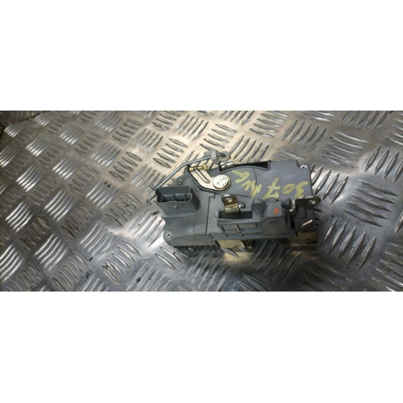 Serrure avant gauche PEUGEOT 307 PHASE 1 d’occasion