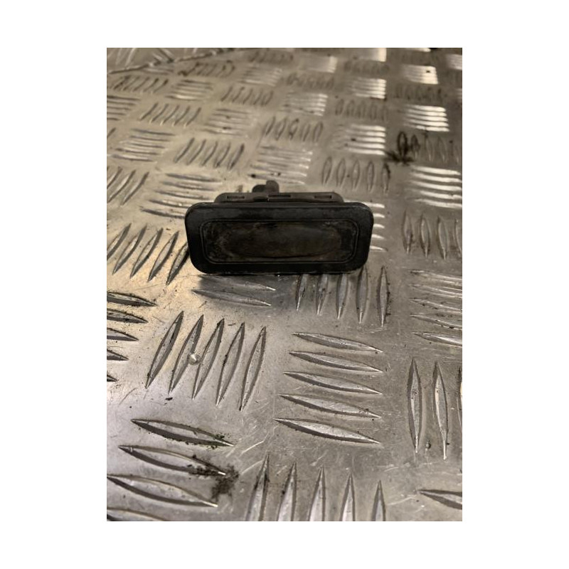 Bouton de coffre RENAULT MEGANE 3 PHASE 1 BREAK d’occasion