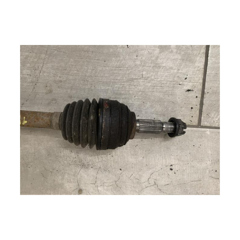 Cardan gauche (transmission) RENAULT CLIO 3 PHASE 1 BREAK d’occasion