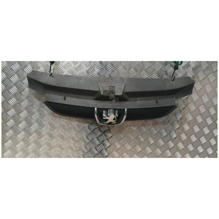 Calandre PEUGEOT 406 PHASE 2 BREAK d’occasion