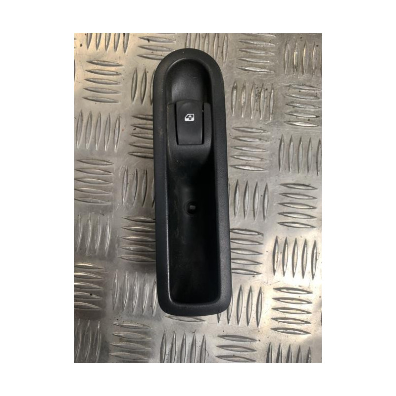 Interrupteur de leve vitre arriere droit RENAULT GRAND MODUS PHASE 2 d’occasion