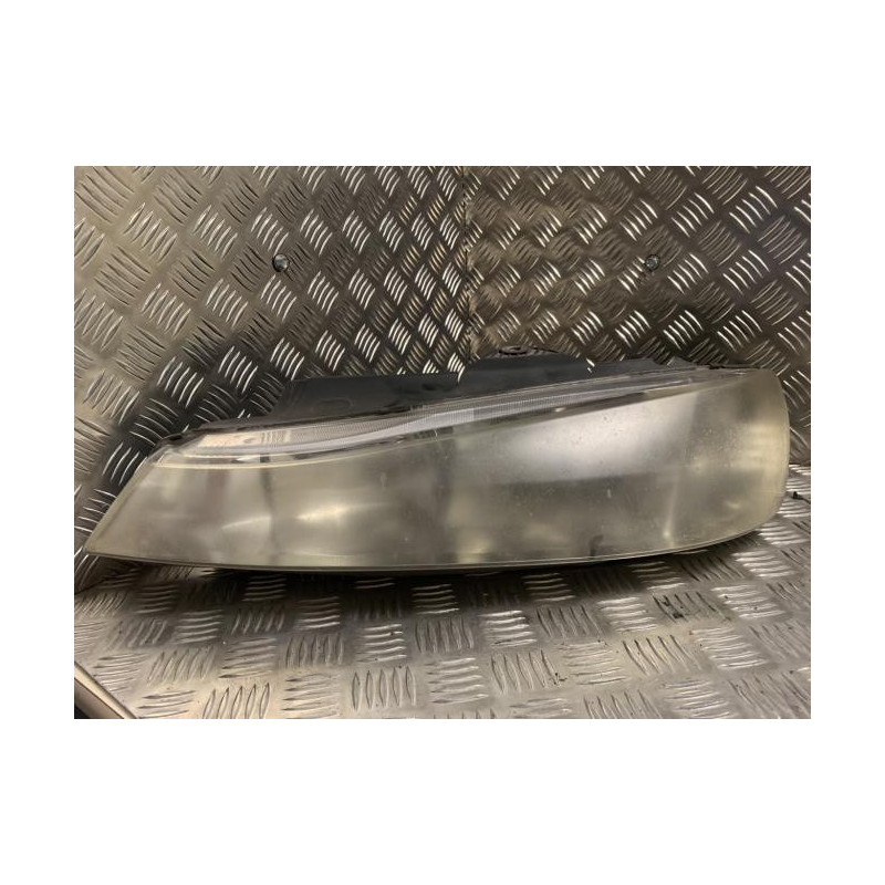 Optique avant principal gauche (feux)(phare) PEUGEOT 406 PHASE 2 BREAK d’occasion