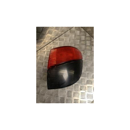 Feu arriere principal droit (feux) PEUGEOT 406 PHASE 2 BREAK d’occasion
