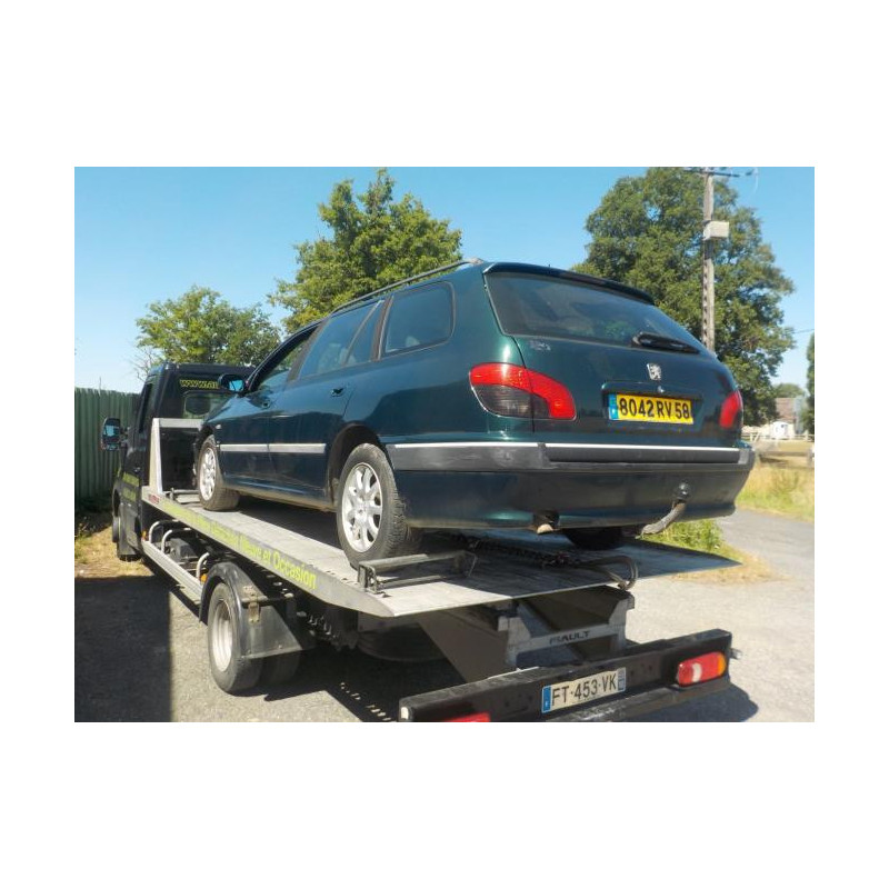 Platine feu arriere droit PEUGEOT 406 PHASE 2 BREAK d’occasion
