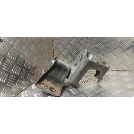 Support moteur droit RENAULT CLIO 3 PHASE 1 BREAK d’occasion