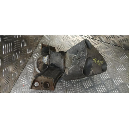 Support moteur droit RENAULT CLIO 3 PHASE 1 BREAK d’occasion