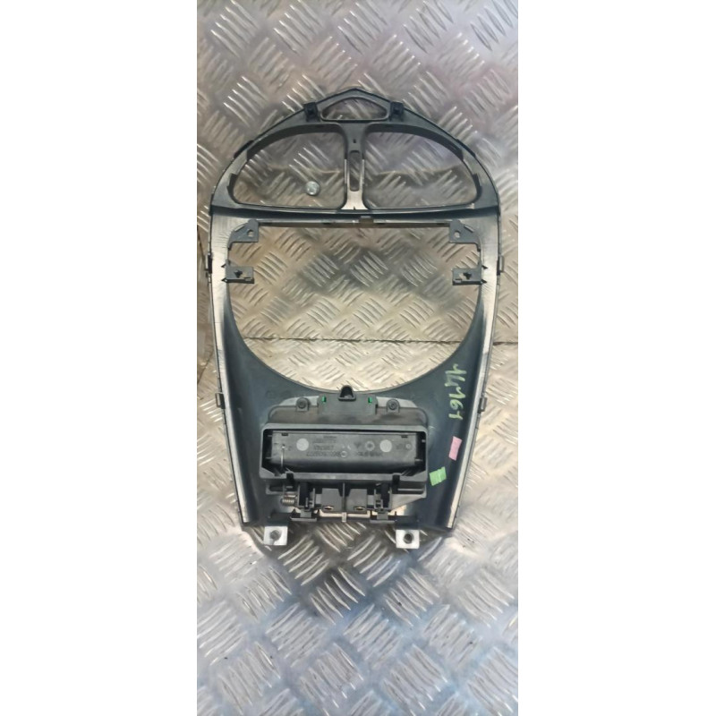 Console central (interieur plastique) CITROEN C5 1 PHASE 1 d’occasion