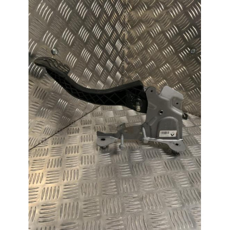 Pedale d'embrayage RENAULT MEGANE 4 PHASE 1 d’occasion