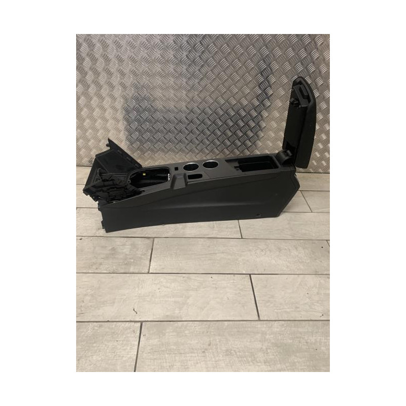 Console central (interieur plastique) RENAULT MEGANE 4 PHASE 1 d’occasion