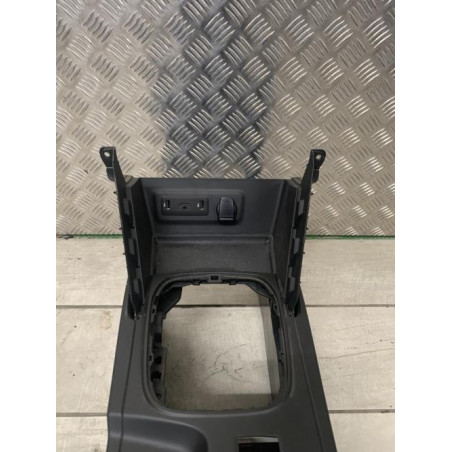Console central (interieur plastique) RENAULT MEGANE 4 PHASE 1 d’occasion