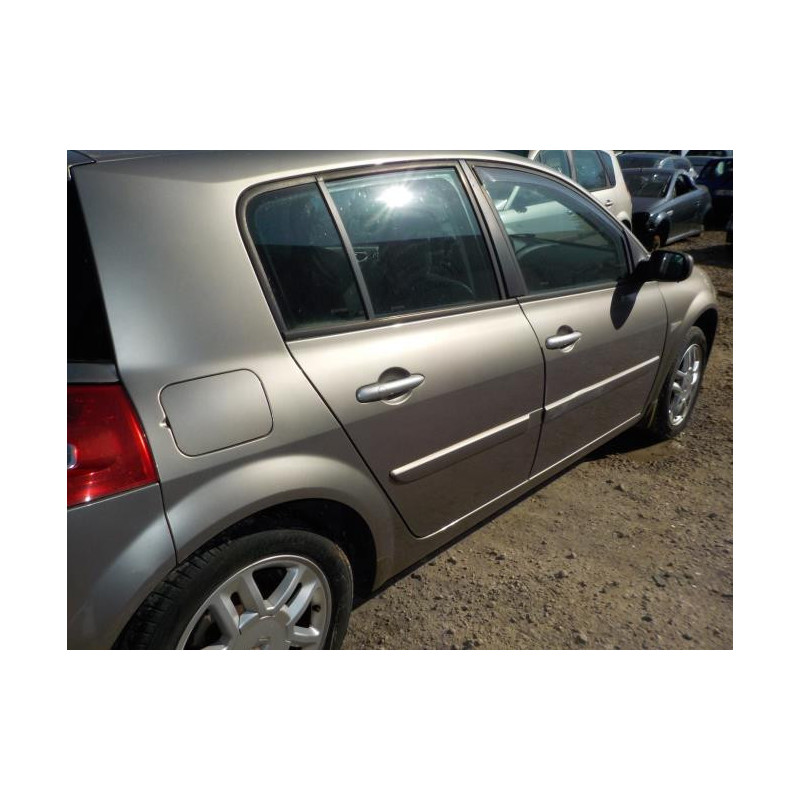 Capot RENAULT MEGANE 2 PHASE 2 d’occasion