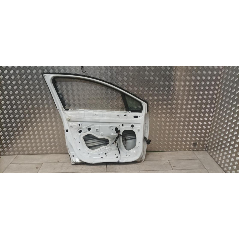 Porte avant gauche RENAULT CLIO 4 PHASE 1 d’occasion
