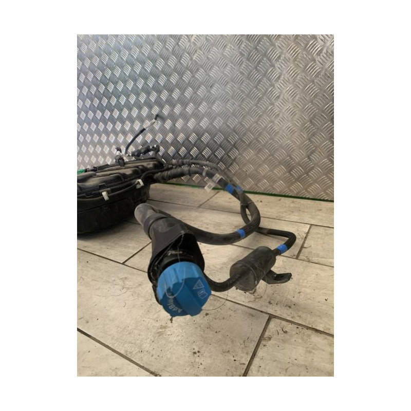 Reservoir AdBlue RENAULT MEGANE 4 PHASE 1 d’occasion