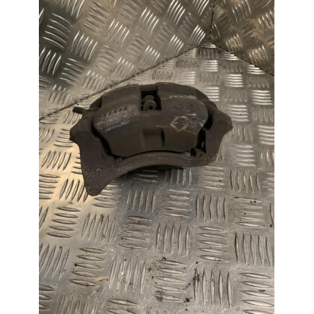 Etrier avant droit (freinage) RENAULT TWINGO 2 PHASE 1 d’occasion