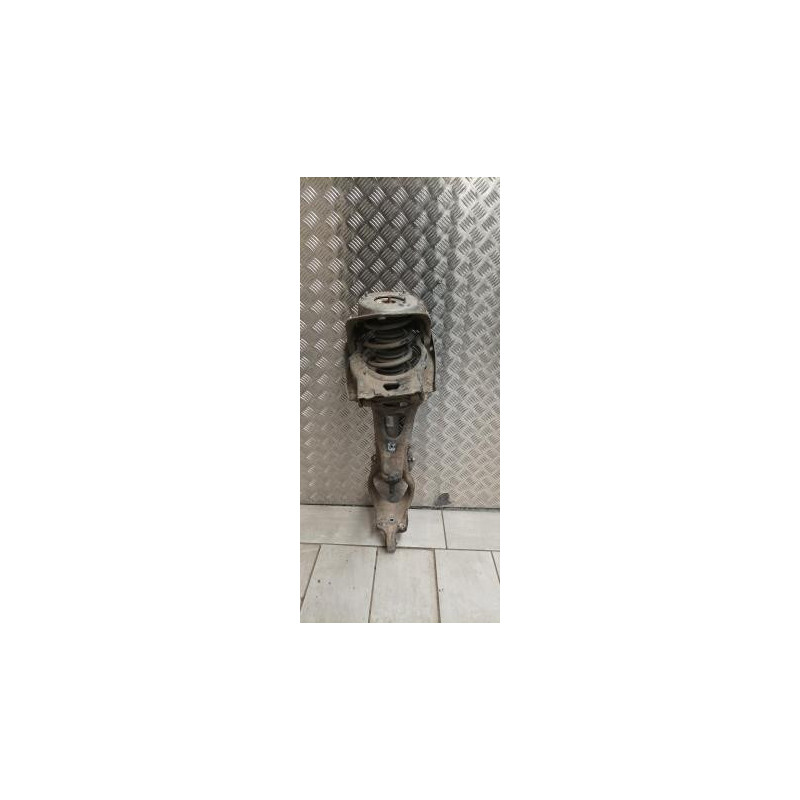 Bras de suspension superieur avant gauche PEUGEOT 407 PHASE 1 BREAK d’occasion