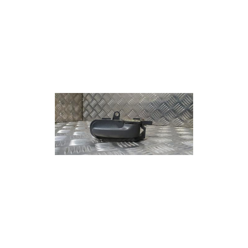 Poignee interieur avant droit PEUGEOT 107 PHASE 2 d’occasion