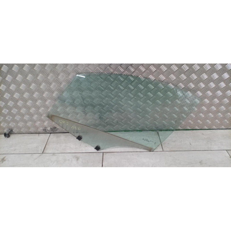 Vitre avant droit CITROEN C4 2 PHASE 1 d’occasion