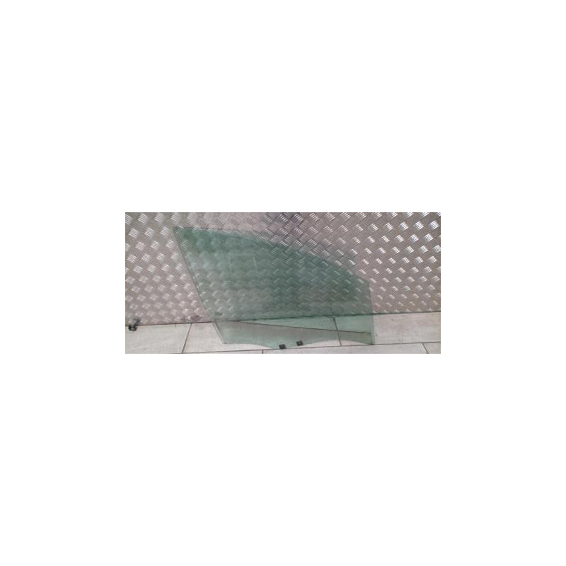 Vitre avant droit RENAULT CLIO 4 PHASE 2 d’occasion