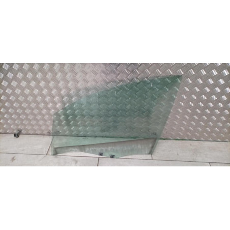 Vitre avant gauche RENAULT CLIO 4 PHASE 2 d’occasion