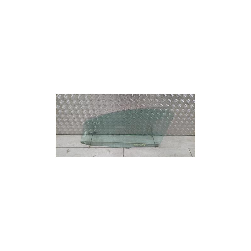 Vitre avant droit PEUGEOT 107 PHASE 2 d’occasion