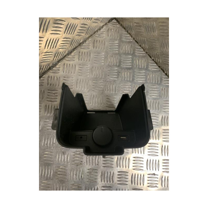Prise port USB OPEL ASTRA J PHASE 2 d’occasion