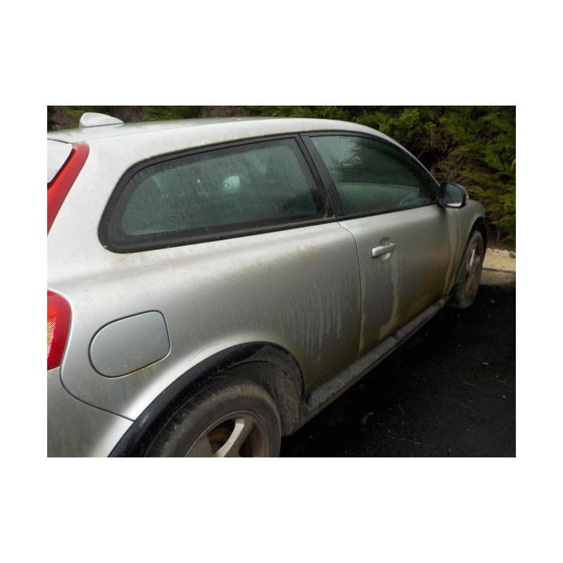 Enjoliveur anti brouillard VOLVO C 30 PHASE 2 d’occasion
