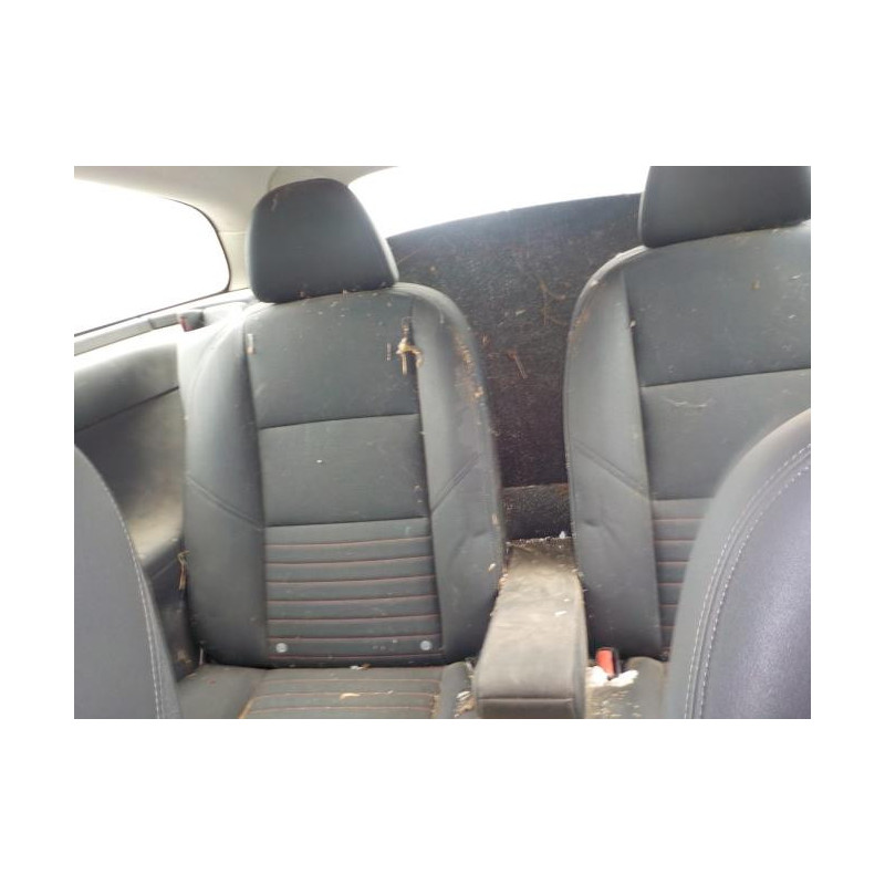 Enjoliveur anti brouillard VOLVO C 30 PHASE 2 d’occasion
