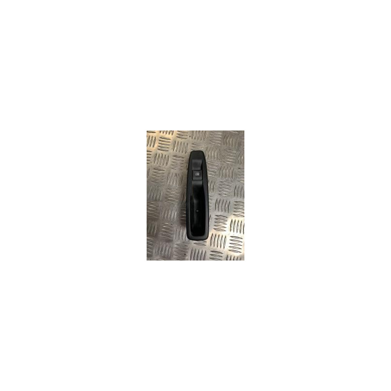 Interrupteur de leve vitre arriere droit RENAULT CLIO 4 PHASE 2 d’occasion