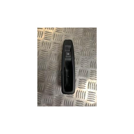 Interrupteur de leve vitre arriere droit RENAULT CLIO 4 PHASE 2 d’occasion