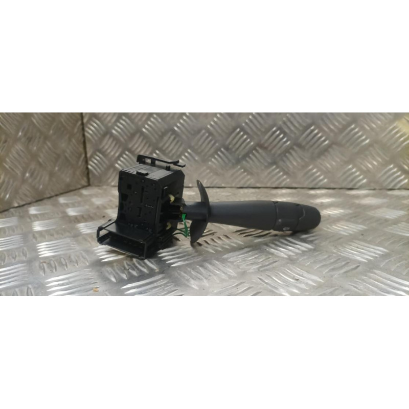 Commodo d'essuie glaces RENAULT LAGUNA 2 PHASE 1 BREAK d’occasion