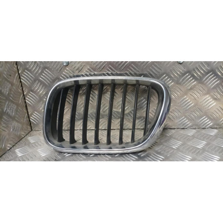 Grille de calandre gauche BMW X5 E53 d’occasion