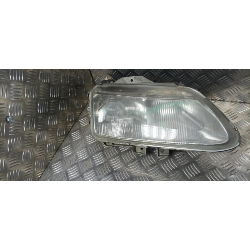 Optique avant principal droit (feux)(phare) RENAULT ESPACE 3 d’occasion