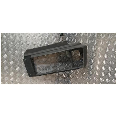 Calandre gauche RENAULT MASTER 1 PHASE 1 d’occasion
