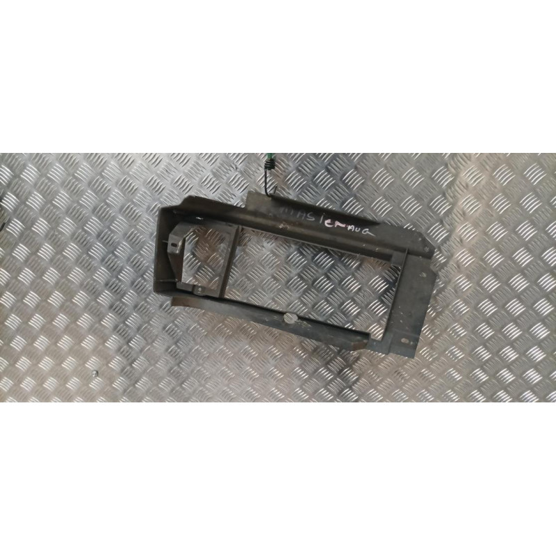 Calandre gauche RENAULT MASTER 1 PHASE 1 d’occasion