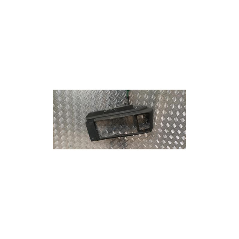 Calandre gauche RENAULT MASTER 1 PHASE 1 d’occasion