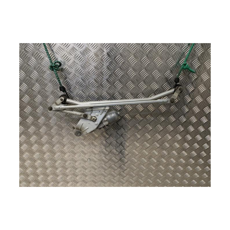 Moteur essuie glace avant DACIA SANDERO 1 d’occasion