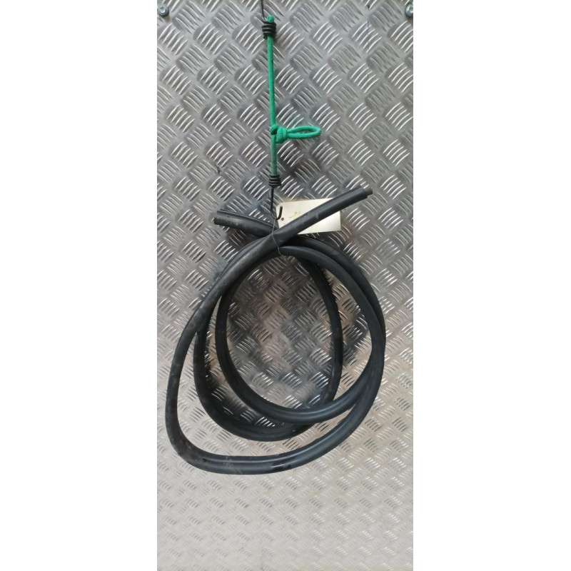 Joint de porte avant droite RENAULT KANGOO 2 PHASE 2 d’occasion