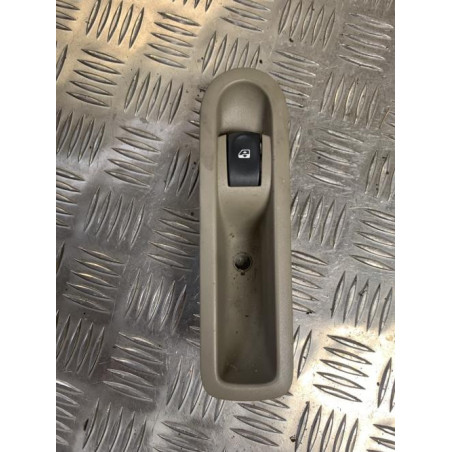 Interrupteur de leve vitre avant droit RENAULT MODUS PHASE 2 d’occasion