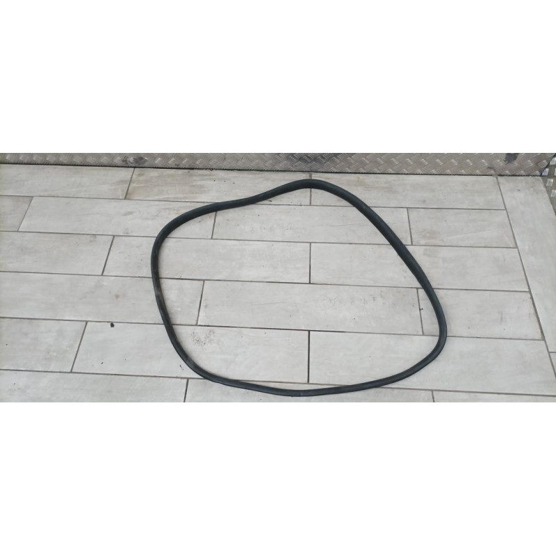 Joint de porte arriere droite RENAULT MEGANE 4 PHASE 1 d’occasion