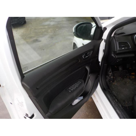Joint de porte arriere droite RENAULT MEGANE 4 PHASE 1 d’occasion