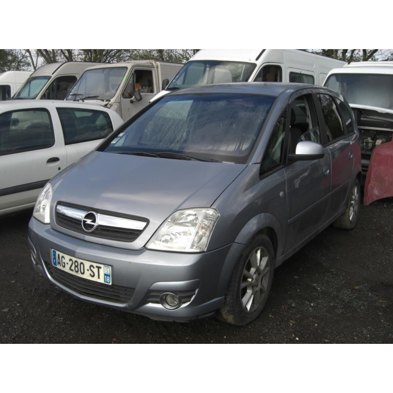 Vitre avant droit OPEL 1.7 CDTI 100 16V d’occasion